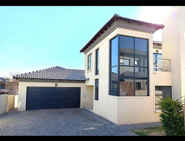 4 BEDROOM HOUSE FOR SALE IN WILDTUIN PARK